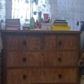 Дубовый комод