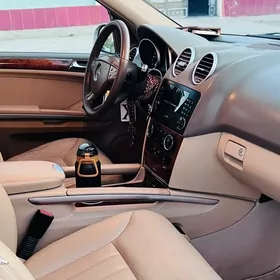 Mercedes-Benz ML350 2008