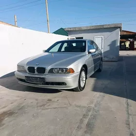 BMW E39 2000