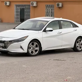 Hyundai Elantra 2021