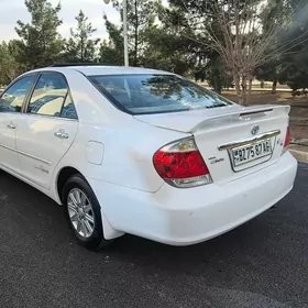 Toyota Camry 2005