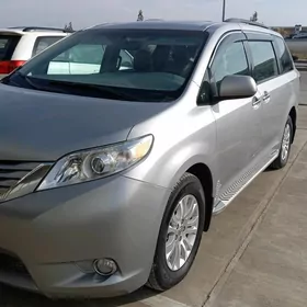 Toyota Sienna 2017