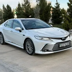 Toyota Camry 2023