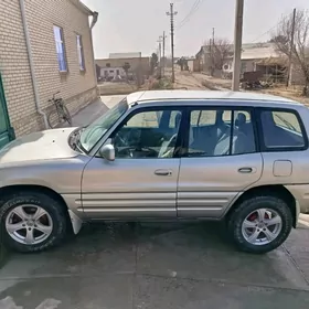 Toyota RAV4 1998