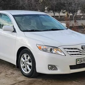 Toyota Camry 2010