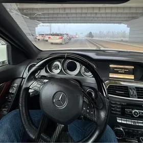 Mercedes-Benz C350 2008