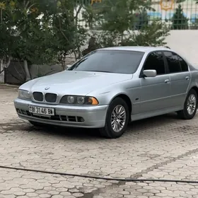 BMW E39 1998