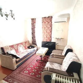 Сдам 1х2ком 1эт 30мкр Свобода