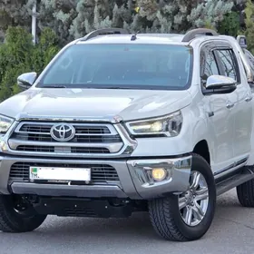 Toyota Hilux 2025