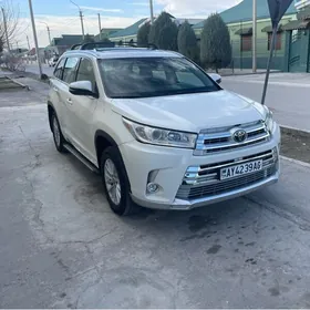 Toyota Highlander 2018