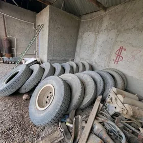 Maz teker. 12.00.R20.