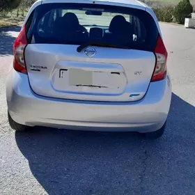 Nissan Versa Note 2016