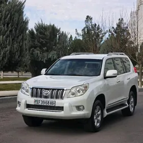 Toyota Land Cruiser Prado 2013