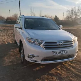 Toyota Highlander 2011