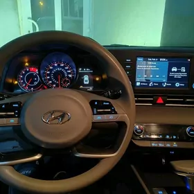 Hyundai Elantra 2021