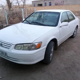 Toyota Camry 1999