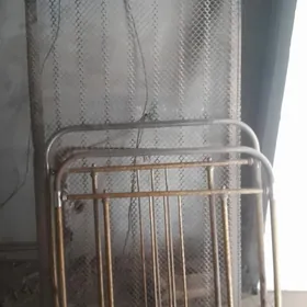 кровать российски