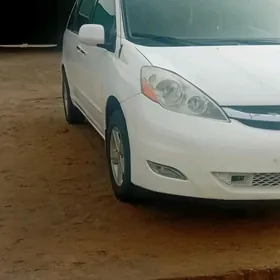 Toyota Sienna 2006