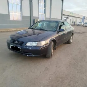 Toyota Camry 1998