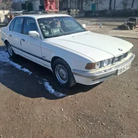 BMW 750 1988