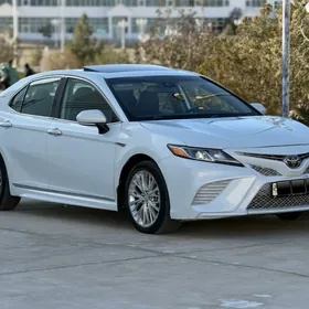 Toyota Camry 2020