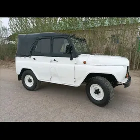 UAZ 469 2000