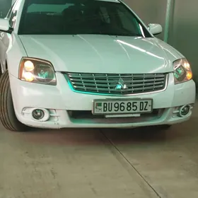 Mitsubishi Galant 2009