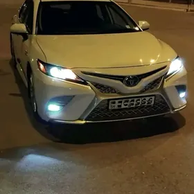 Toyota Camry 2020