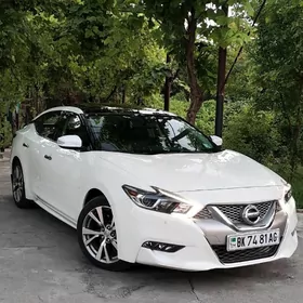 Nissan Maxima 2019