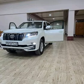 Toyota Land Cruiser Prado 2023