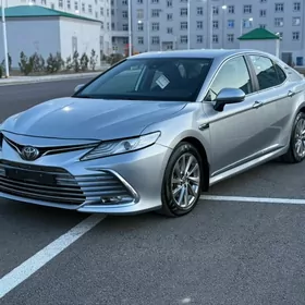 Toyota Camry 2022