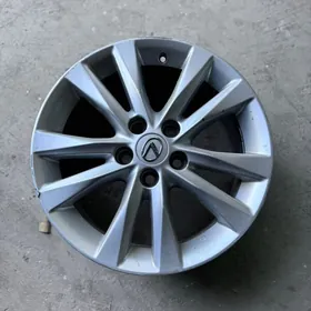 Lexus diska 17lik