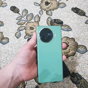 Tecno spark 20pro+ 8/256