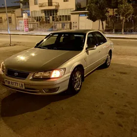 Toyota Camry 1999