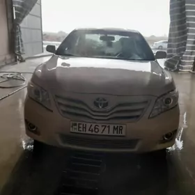 Toyota Camry 2010