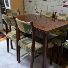 Продаю Стол и 6 стульев
