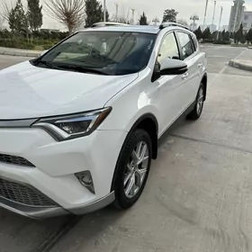 Toyota RAV4 2018