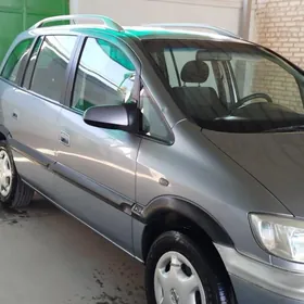 Opel Zafira 2003