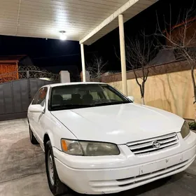 Toyota Camry 1997