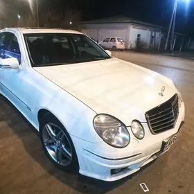 Mercedes-Benz E320 2008