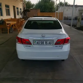 Lexus ES 350 2010
