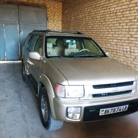 Infiniti QX4 1999
