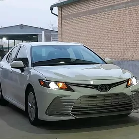Toyota Camry 2023