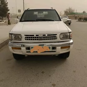 Nissan Pathfinder 1998
