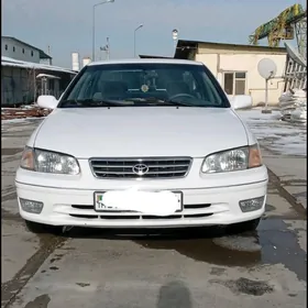 Toyota Camry 1998