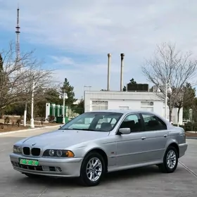 BMW E39 2002