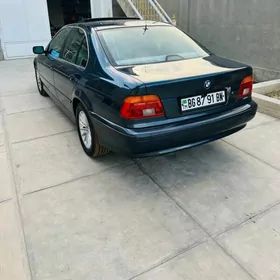 BMW E39 2003