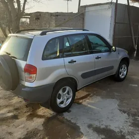 Toyota RAV4 2001