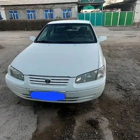 Toyota Camry 1997