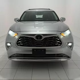 Toyota Highlander 2023